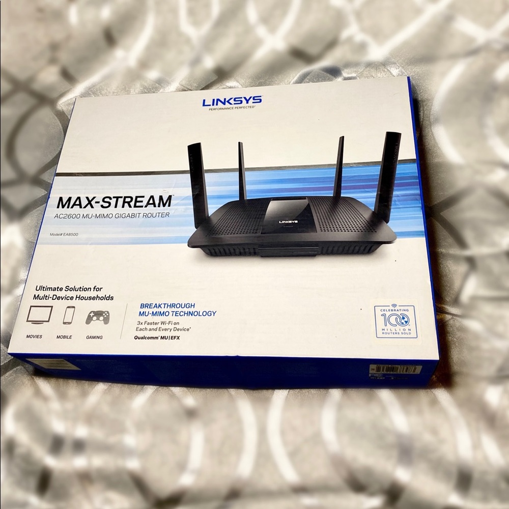 Linksys® EA8500 MAX-STREAM™ AC2600 MU-MIMO Smart Wi-Fi Router